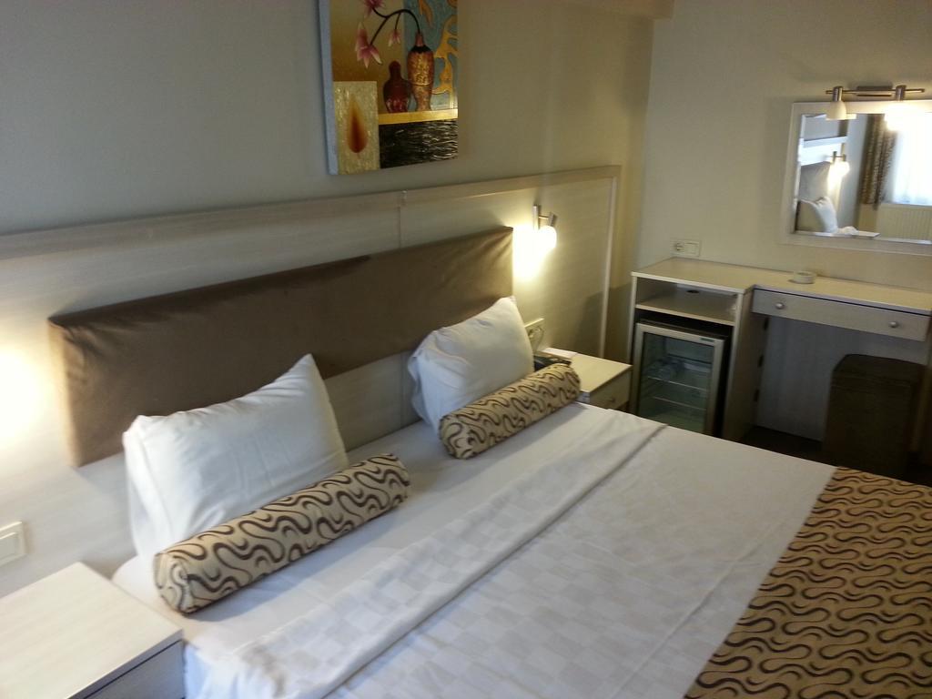 Grand Zeybek Hotel İzmir Ngoại thất bức ảnh