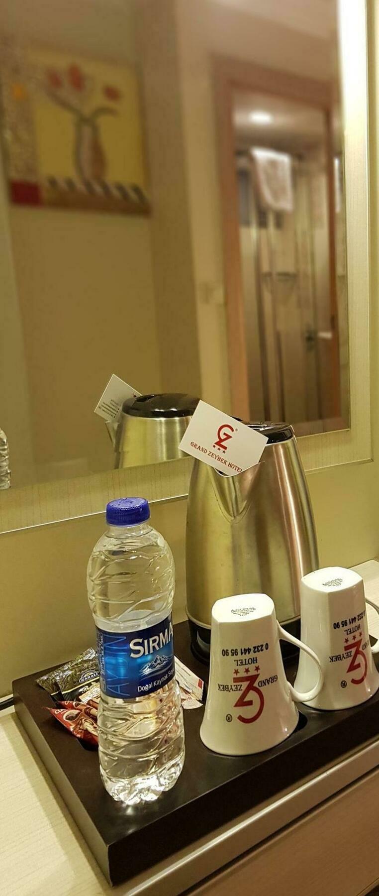 Grand Zeybek Hotel İzmir Ngoại thất bức ảnh